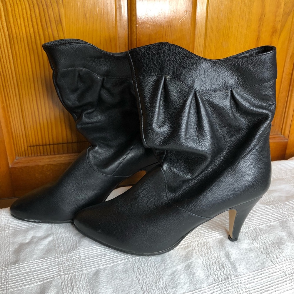 Size 9 black heeled boot made in Yugoslavia Chandlers
